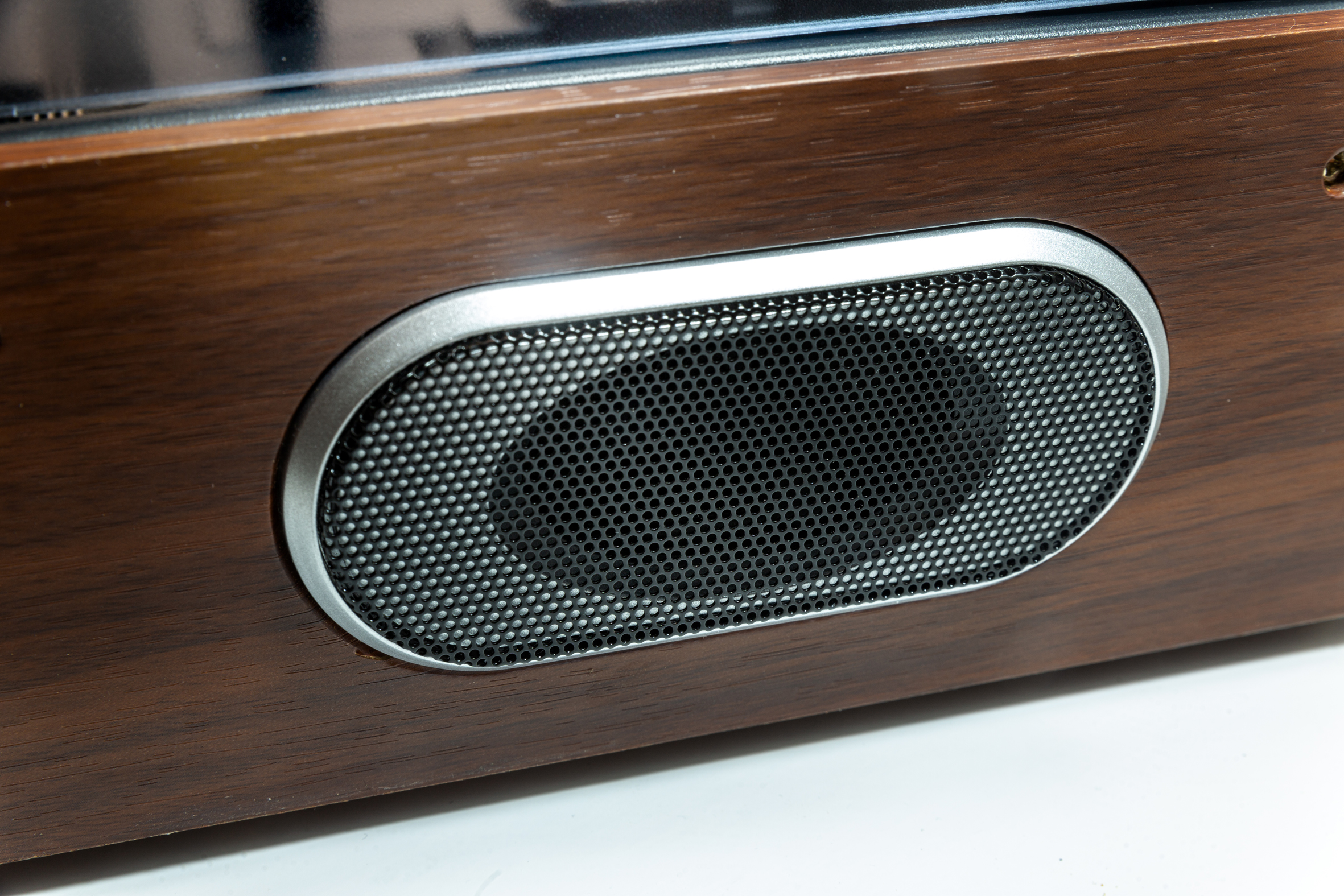 Turntable with FM stereo radio, built-in speakers