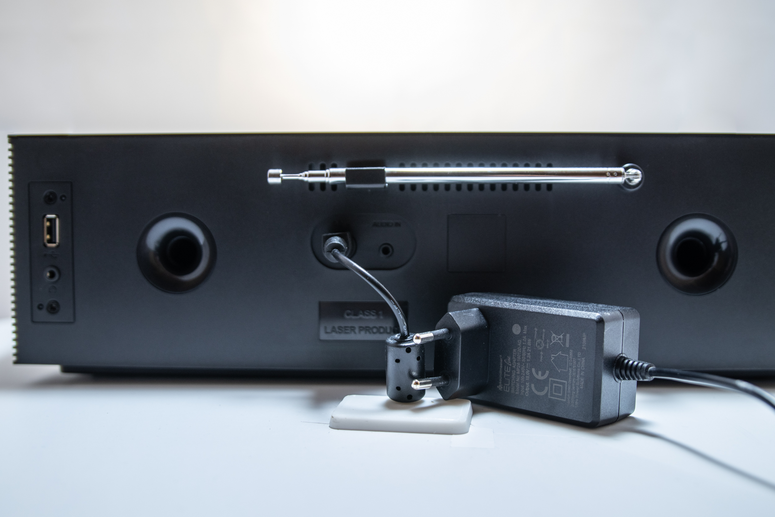 Stereo music centre with WLAN-internet/DAB+/FM-radio, CD/MP3, USB, Bluetooth®, APP control