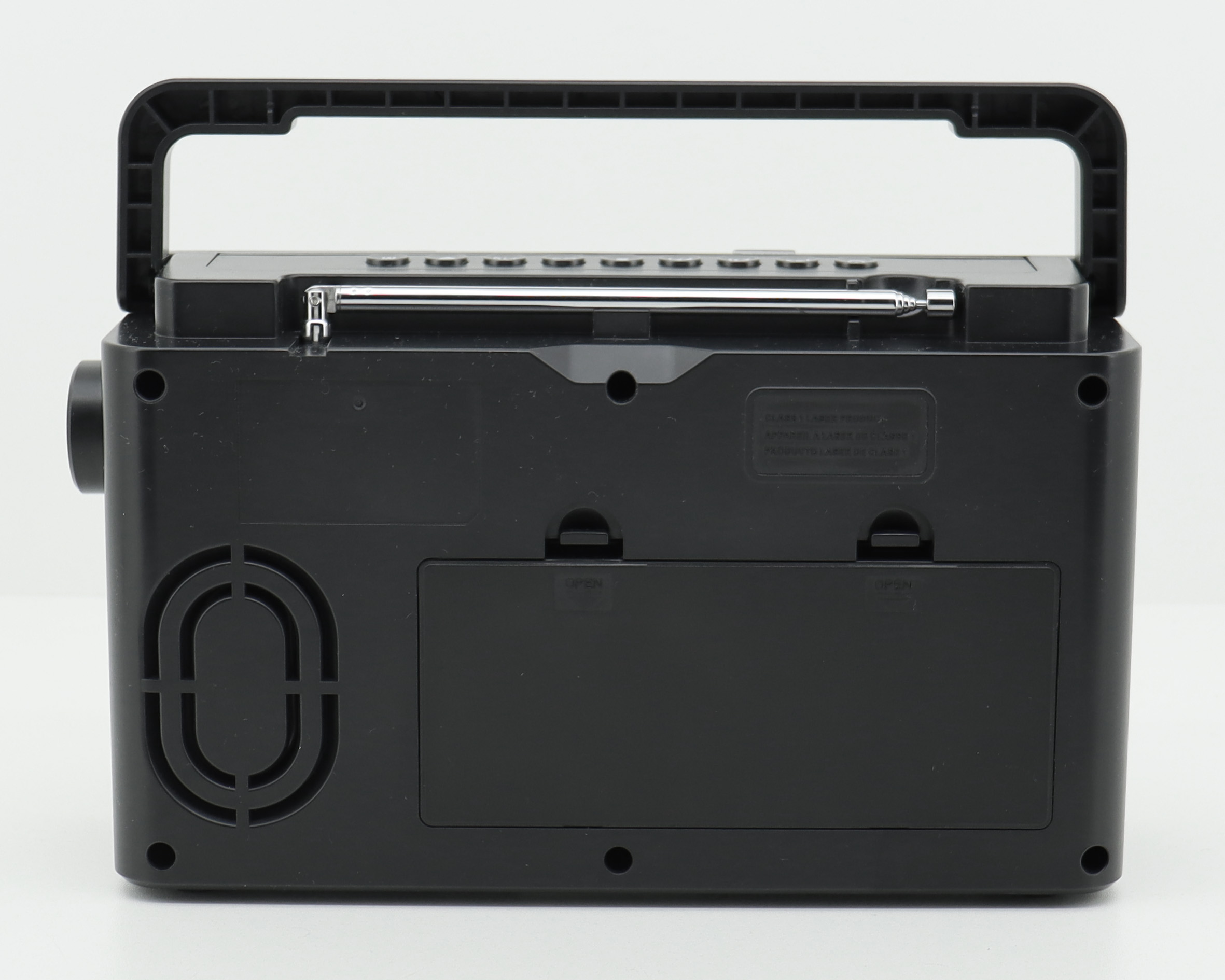 FM radio with CD/MP3, USB, Bluetooth®, Li-Ion battery