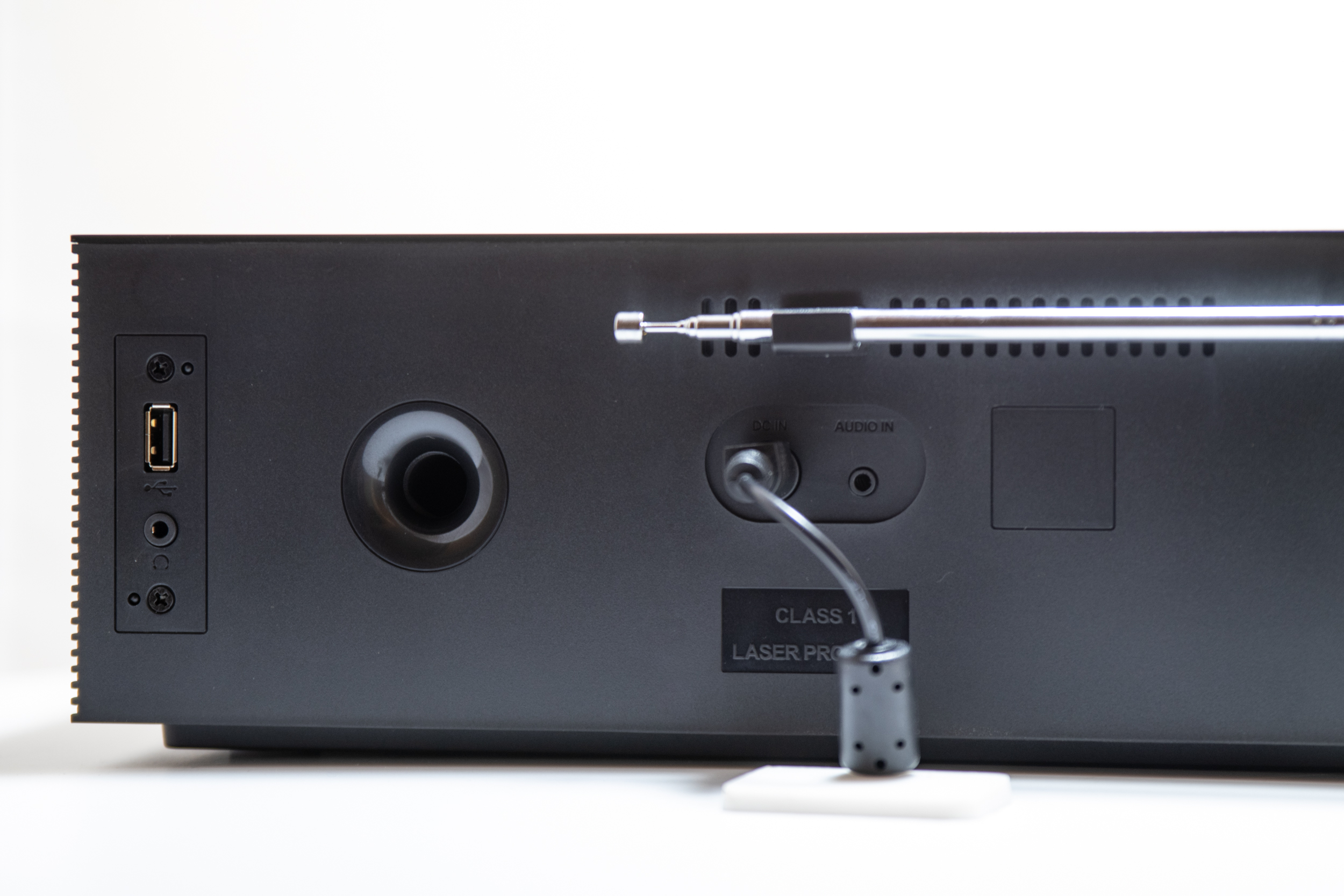 Stereo music centre with WLAN-internet/DAB+/FM-radio, CD/MP3, USB, Bluetooth®, APP control
