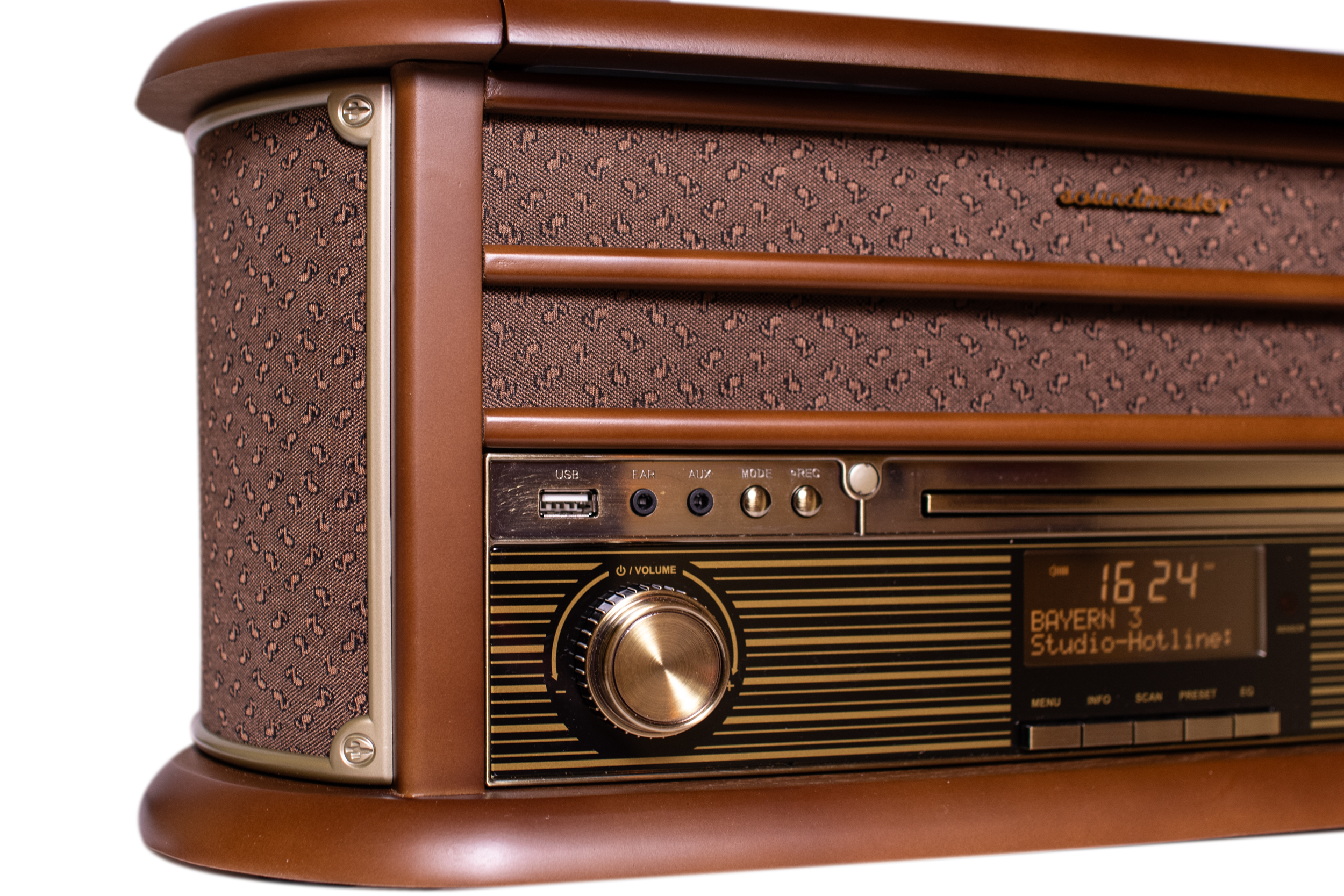 Nostalgic stereo system with DAB+/FM radio, turntable, CD/MP3, USB, encoding, cassette, Bluetooth®