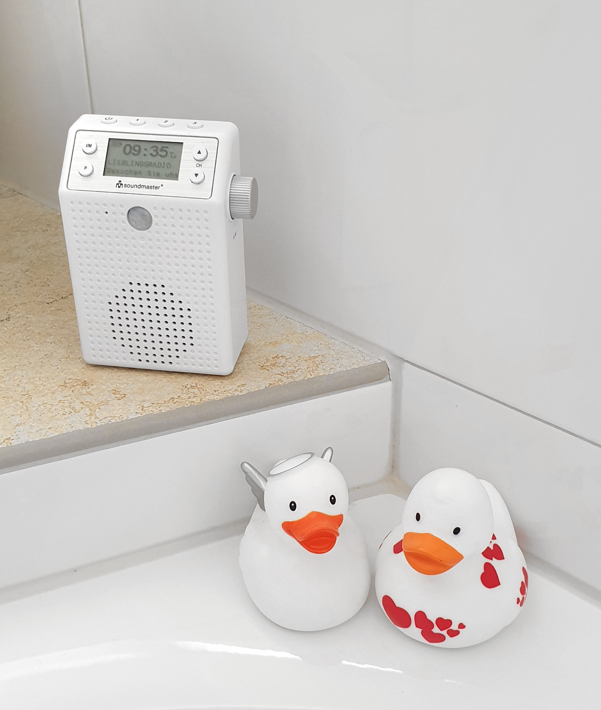 DAB+/FM-wall socket radio with motion detector & Li-Ion rechargeable battery