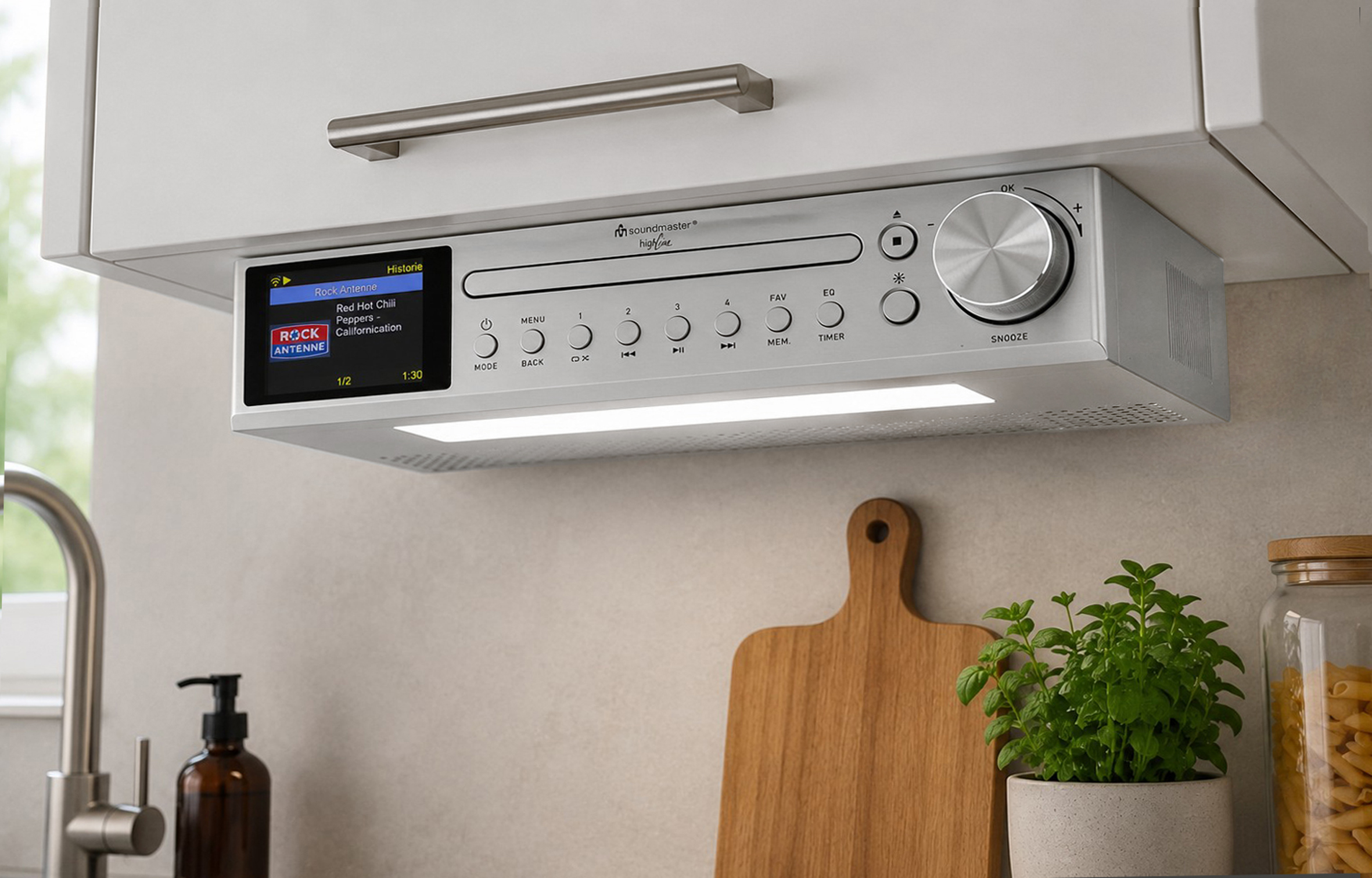 Kitchen under cabinet music centre with WLAN-internet/DAB+/FM-radio, CD/MP3, Bluetooth®