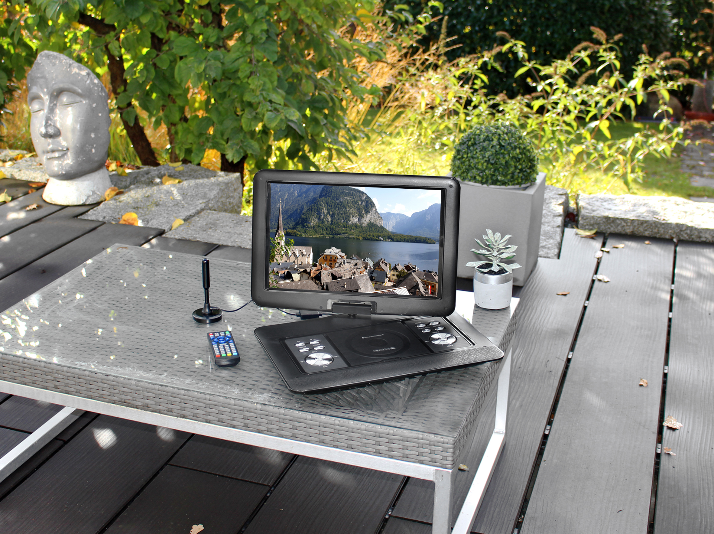 Portable DVD-player with DVB-T2 HD-tuner / 15.4" TFT screen