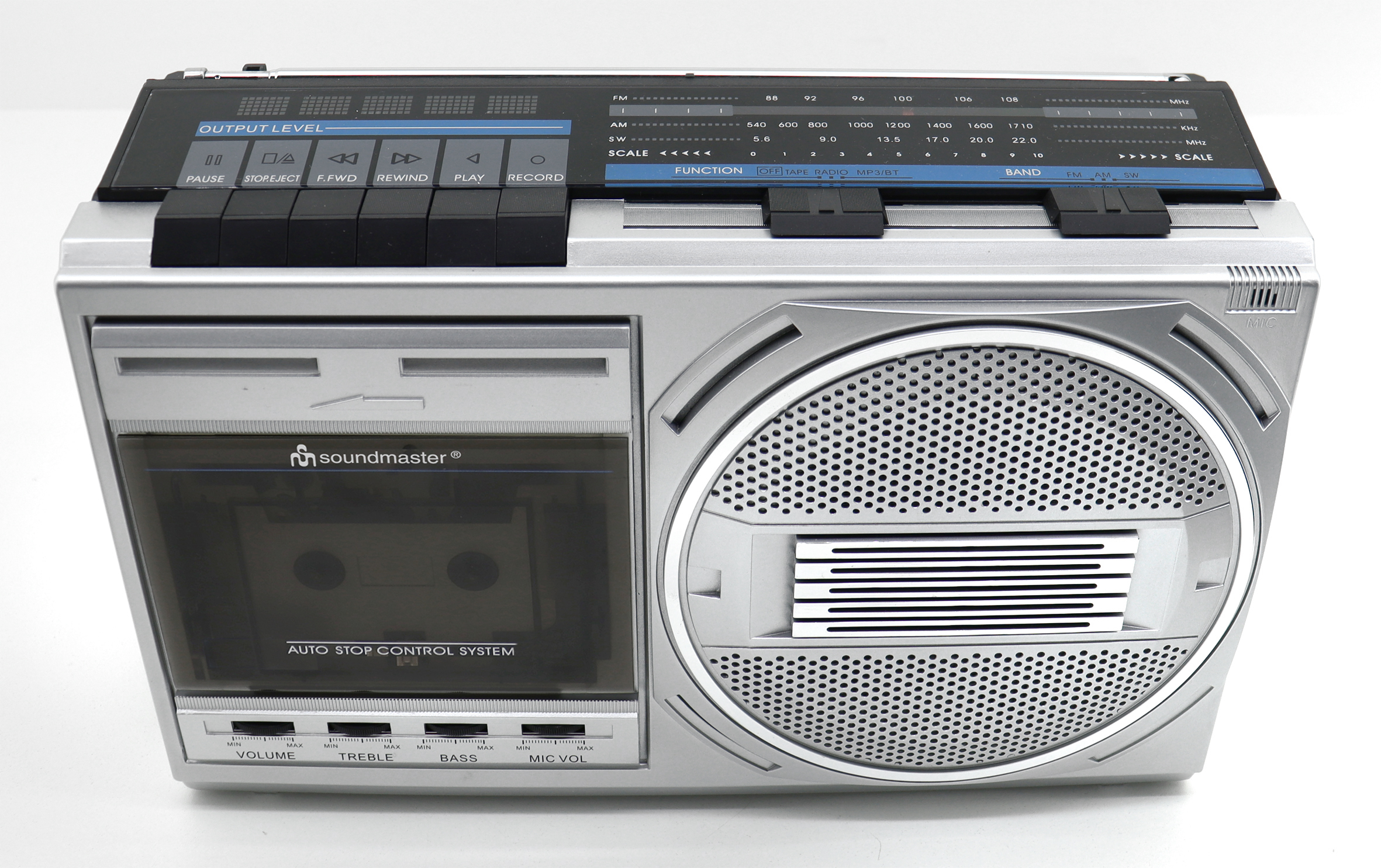 Retro radio cassette recorder with USB playback
