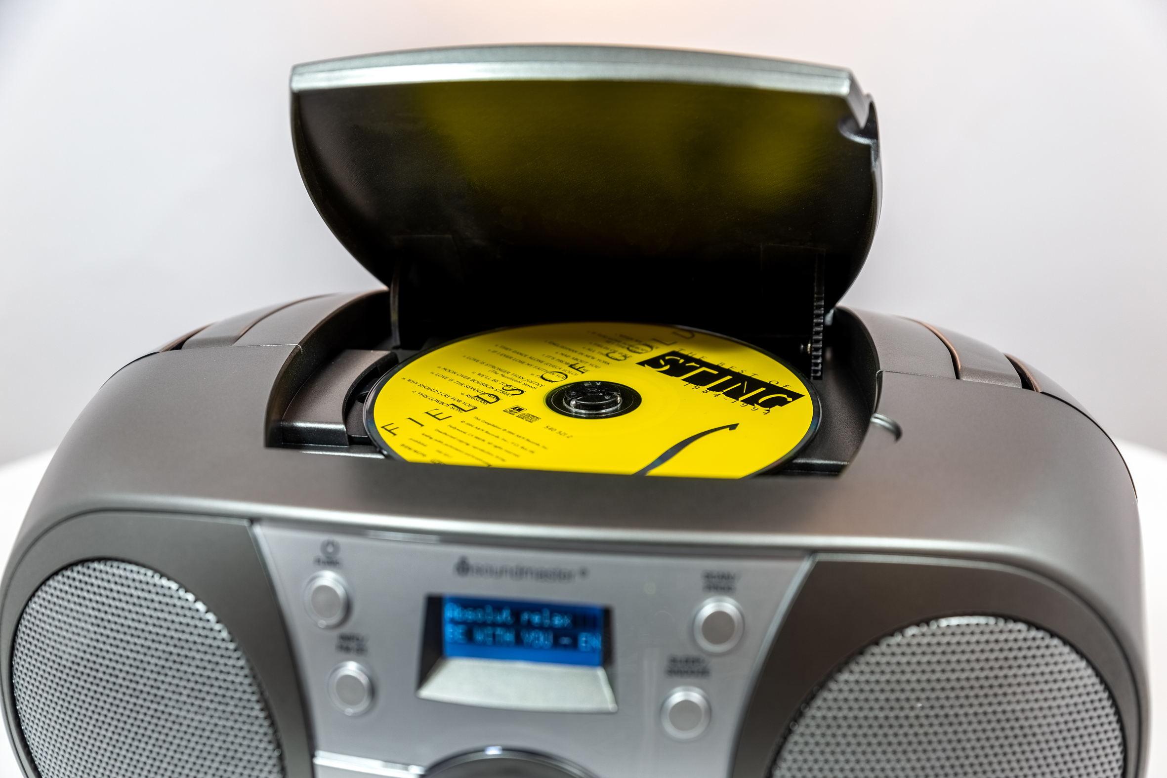 UKW Boombox mit CD MP3 Bluetooth und USB Anschluss Soundmaster SCD1800TI DAB